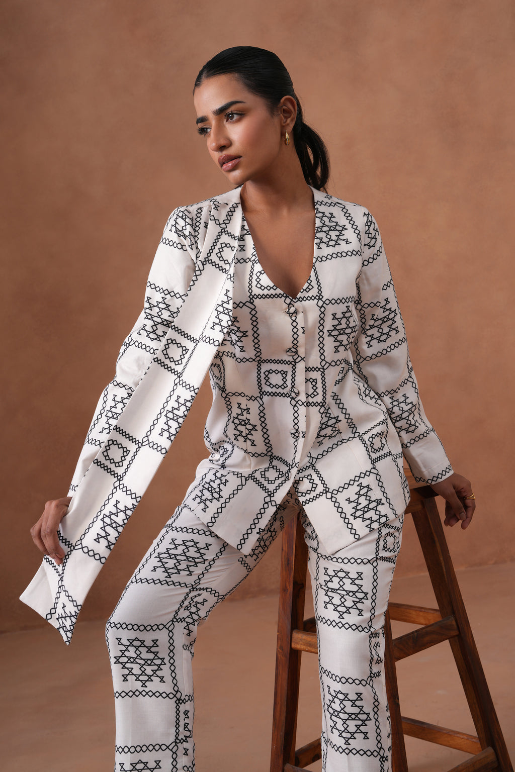 Modern Grid Blazer Set